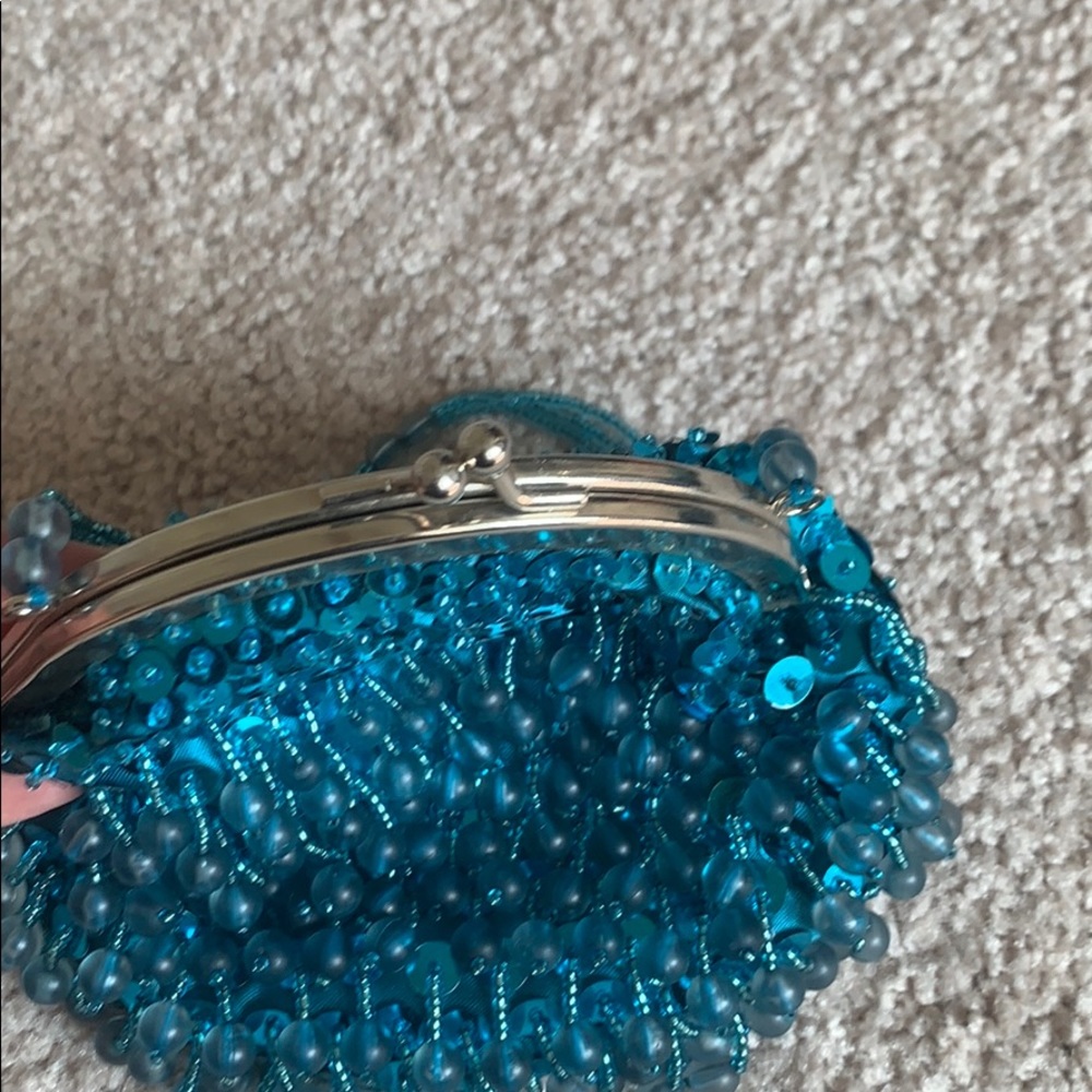 Like new small evening bag - Picture 3 of 4